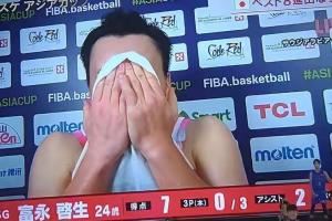 亚洲杯前宣称目标夺冠！日本惨败黎巴嫩无缘8强 富永启生赛后哭了