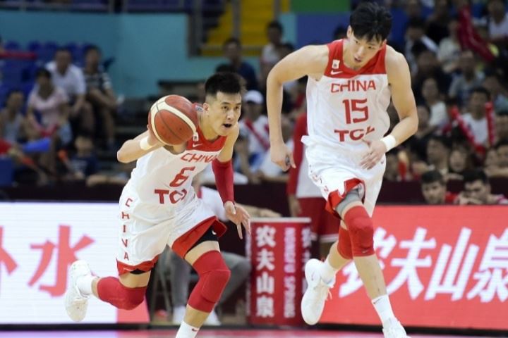 上次夺冠他们都在！郭艾伦和周琦将搭档解说今晚的亚洲杯决赛