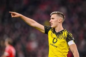 德媒:施洛特贝克可能下周继续缺战曼城,这对多特是个巨大损失